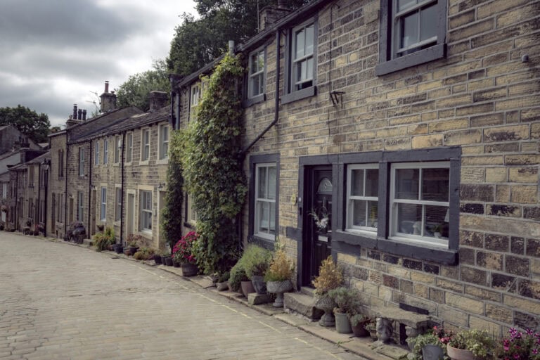 Atmospheric Places in England Every Gothic Fiction Lover Should Visit